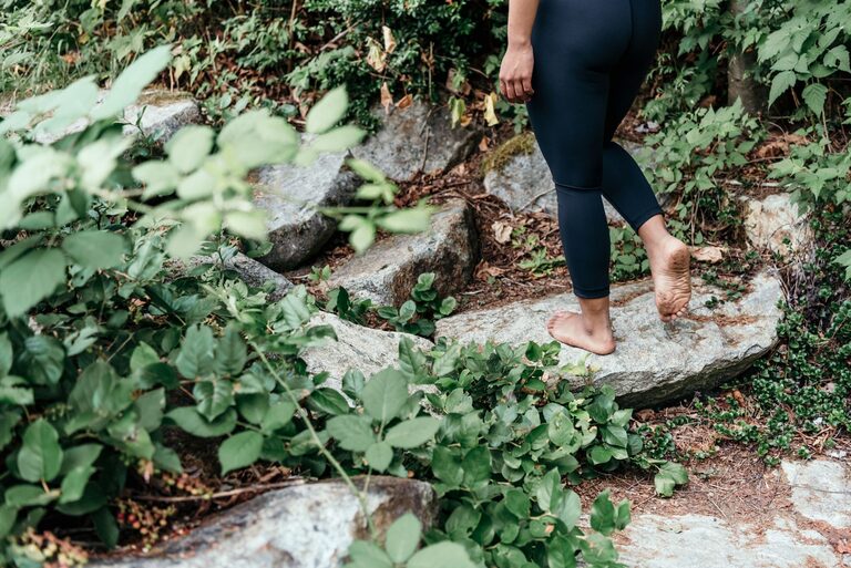 Beginner Guide to Mindful Walking: How to Start and Practice